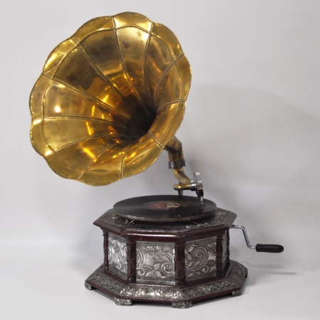 Γραμμόφωνο ξύλινο καφέ-ασημί 61x50x66εκ Sinialo 5901424